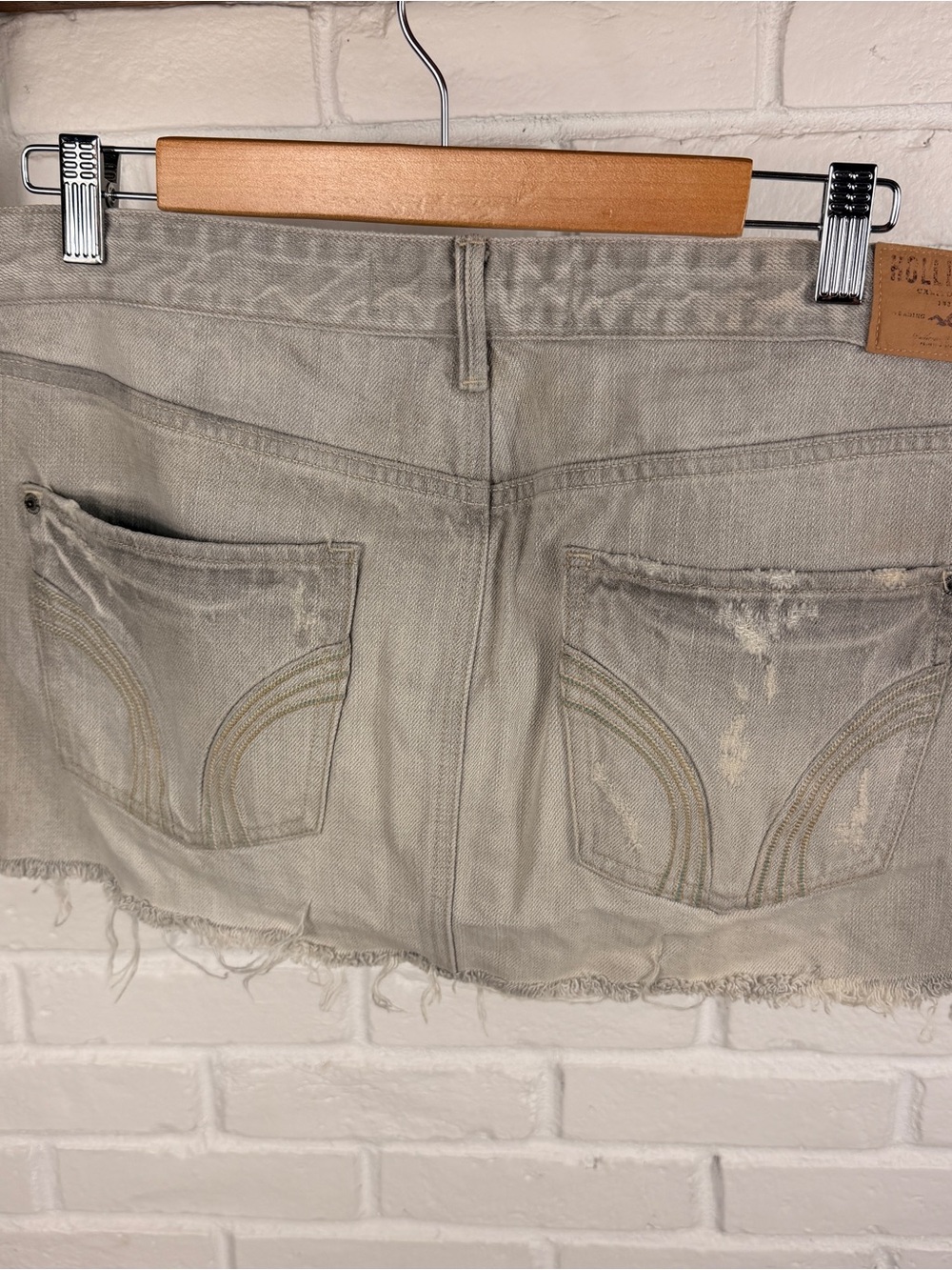 Hollister Distressed Gray Denim Mini Skirt 11 Y2K Raw Hem Grunge indie sleaze - Picture 6 of 6